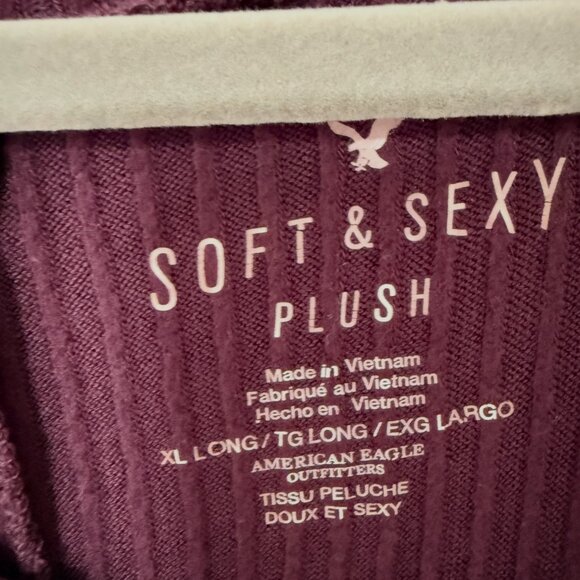 Burgundy Knit Midi Dress - Picture 3 of 5